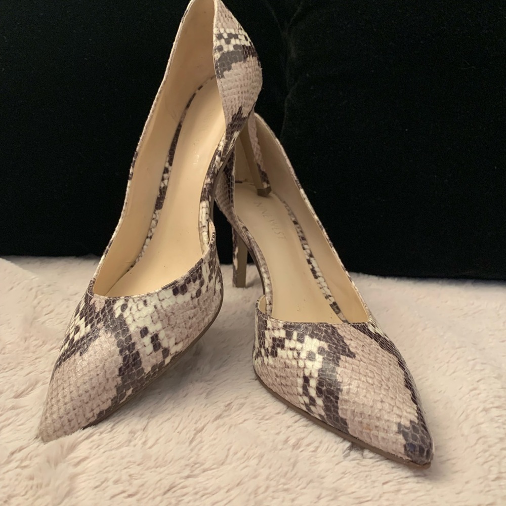 Snake skin pumps
